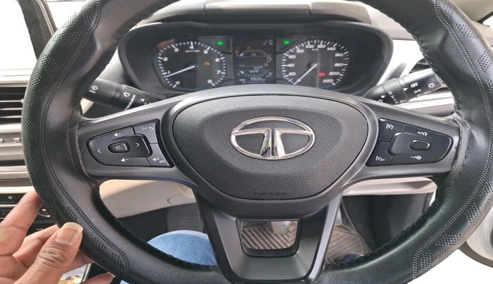 2023 Tata ALTROZ XT DIESEL, Diesel, Manual, 43,000 km, interior