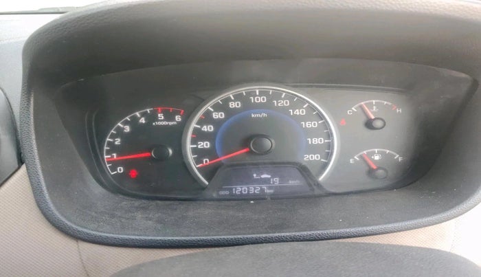 2017 Hyundai Grand i10 SPORTZ U2 1.2 CRDI, Diesel, Manual, 1,20,327 km, interior