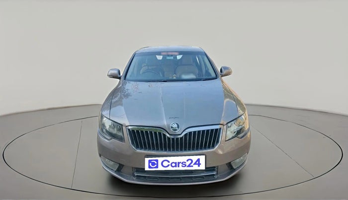 2014 Skoda Superb ELEGANCE 2.0 TDI CR AT, Diesel, Automatic, 1,22,522 km, exterior