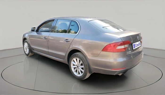 2014 Skoda Superb ELEGANCE 2.0 TDI CR AT, Diesel, Automatic, 1,22,522 km, exterior
