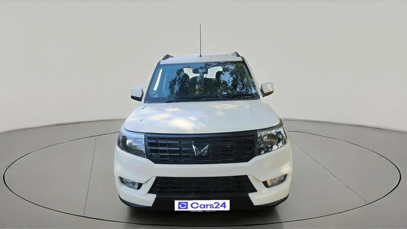 2026 Mahindra BOLERO NEO N8, Diesel, Manual, 11,472 km, exterior