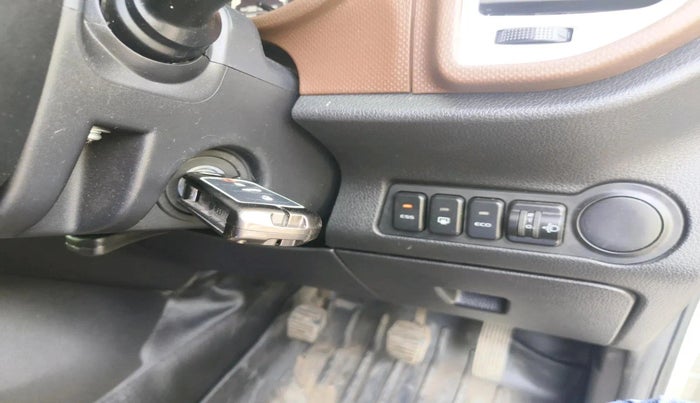 2026 Mahindra BOLERO NEO N8, Diesel, Manual, 11,472 km, interior