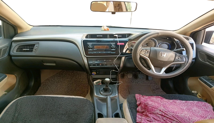 2014 Honda City 1.5L I-VTEC SV, Petrol, Manual, 1,56,705 km, interior
