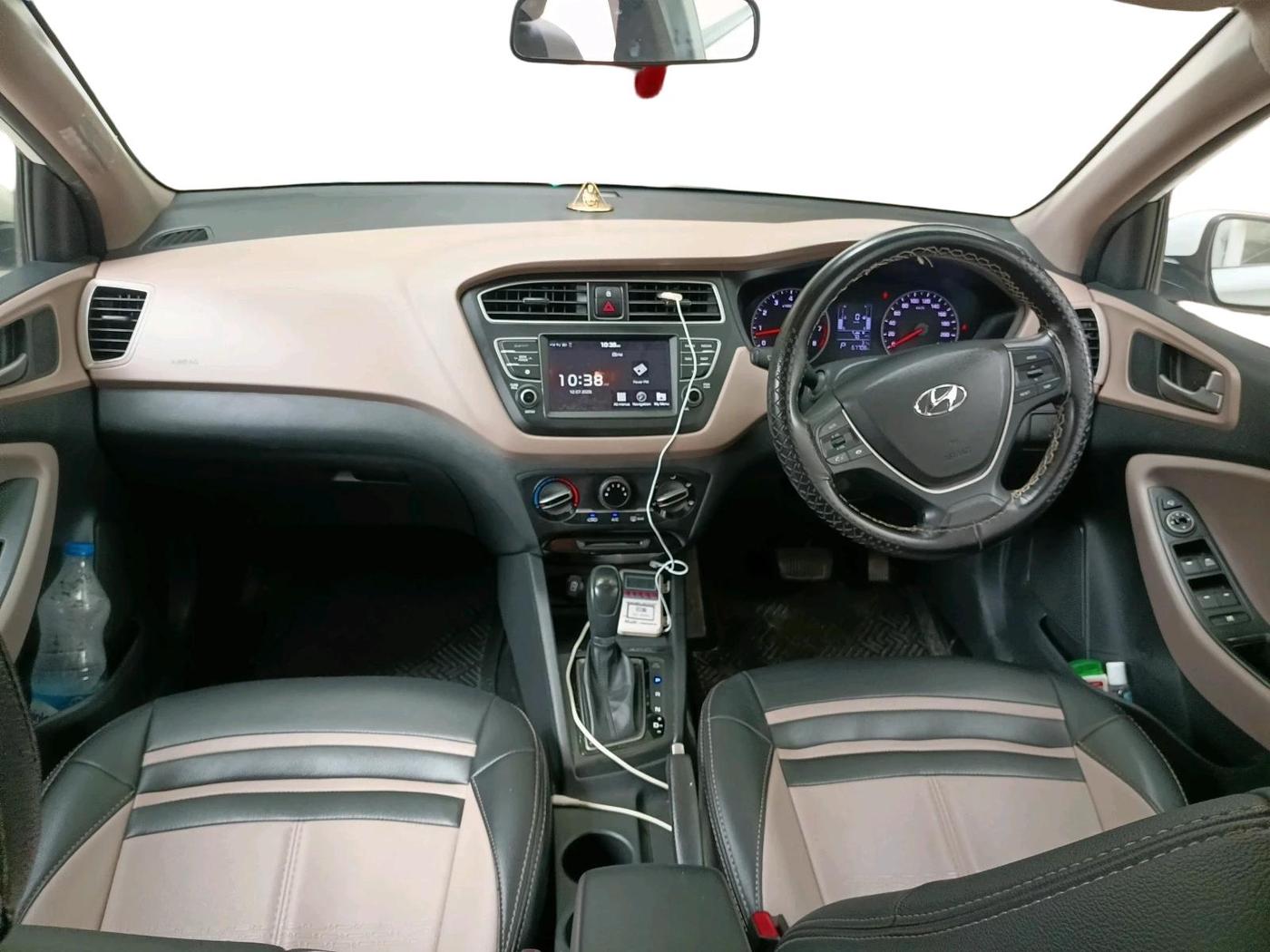 2019 Hyundai Elite i20 SPORTZ PLUS  1.2 CVT, Petrol, Automatic, 67,710 km, interior