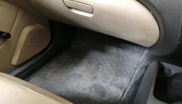 2013 Hyundai Eon D-LITE+, CNG, Manual, 97,633 km, interior