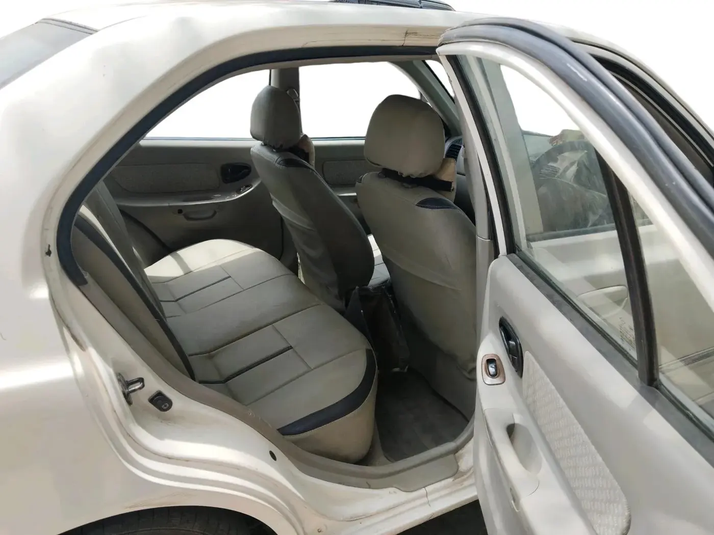 2013 Hyundai Accent GLE, CNG, Manual, 54,999 km, interior