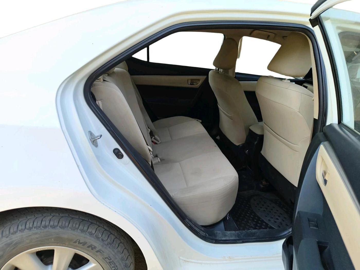 2014 Toyota Corolla petrol, Petrol, Automatic, 1,12,069 km, interior