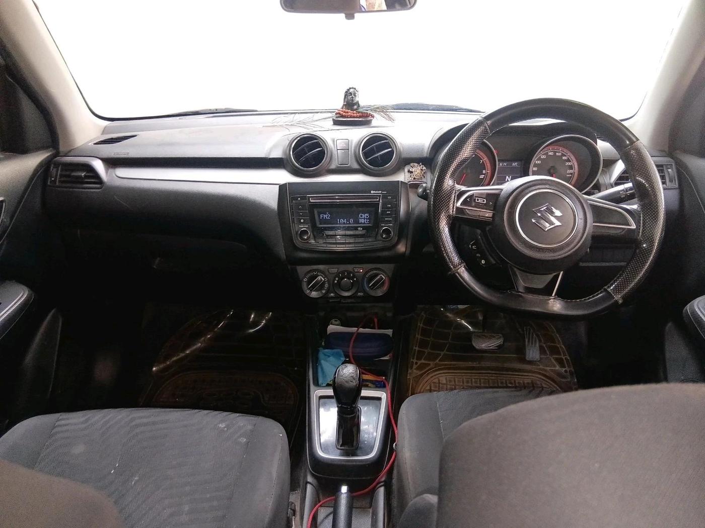 2019 Maruti Swift VXI AMT, Petrol, Automatic, 90,883 km, interior