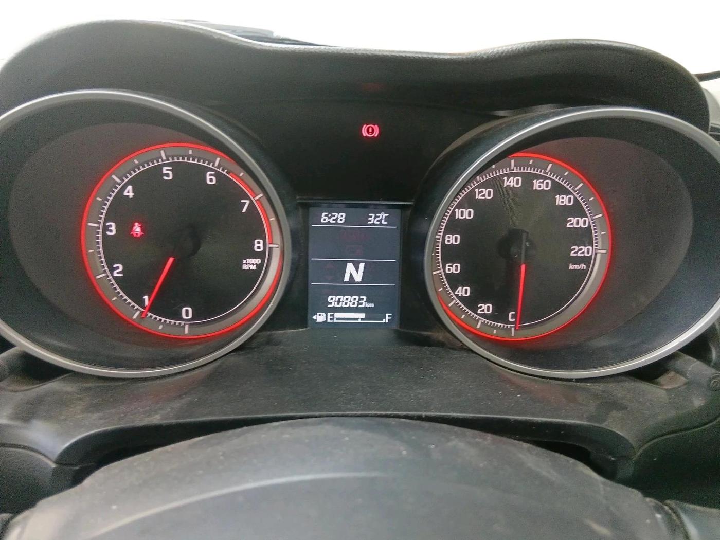 2019 Maruti Swift VXI AMT, Petrol, Automatic, 90,883 km, interior