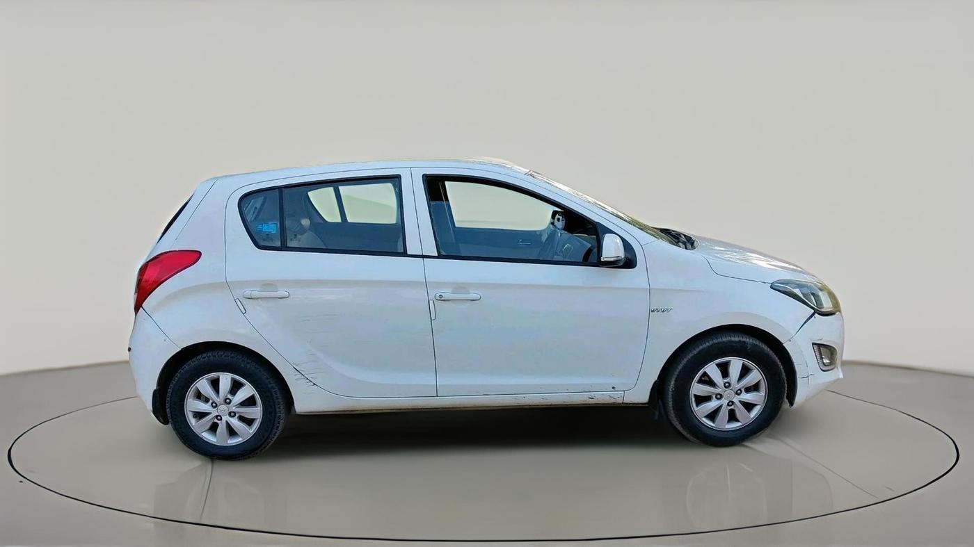 2013 Hyundai i20 SPORTZ 1.2, Petrol, Manual, 52,932 km, exterior