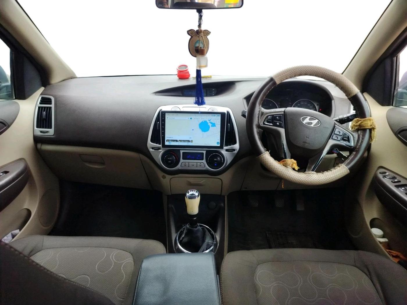 2011 Hyundai i20 SPORTZ 1.4 CRDI, Diesel, Manual, 98,924 km, interior