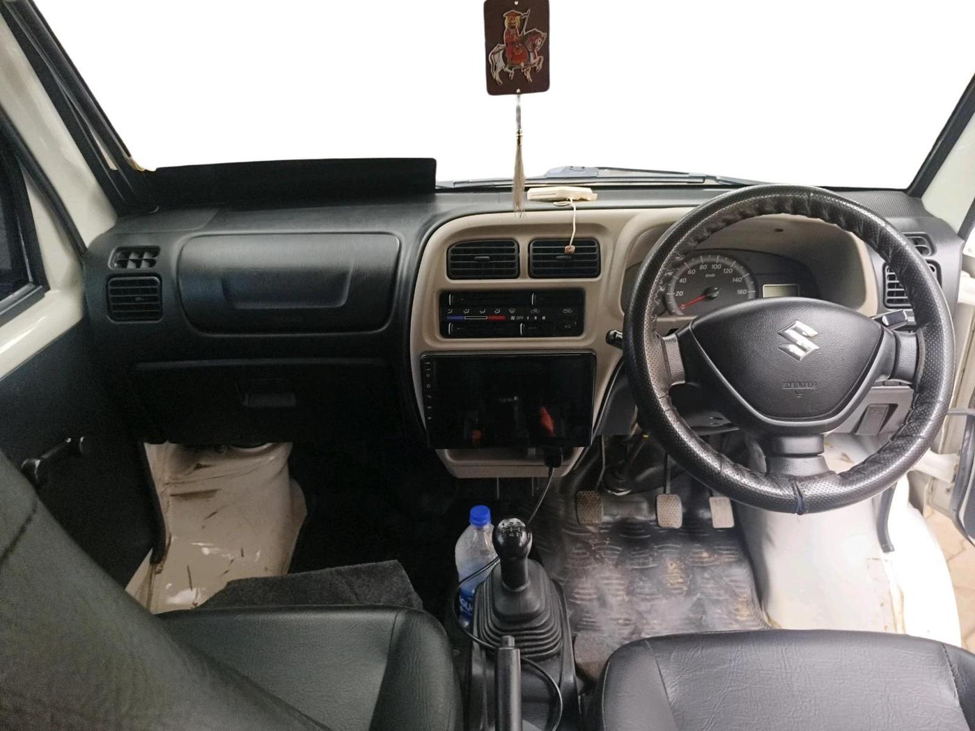 2022 Maruti Eeco 5 STR AC (O), CNG, Manual, 50,100 km, interior