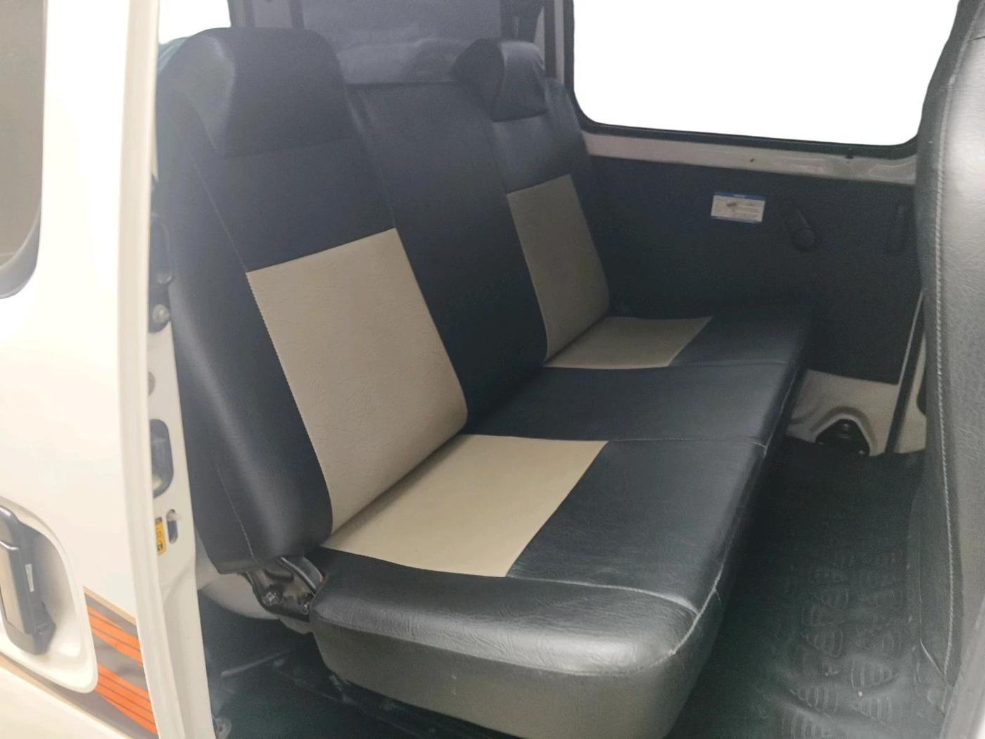 2022 Maruti Eeco 5 STR AC (O), CNG, Manual, 50,100 km, interior