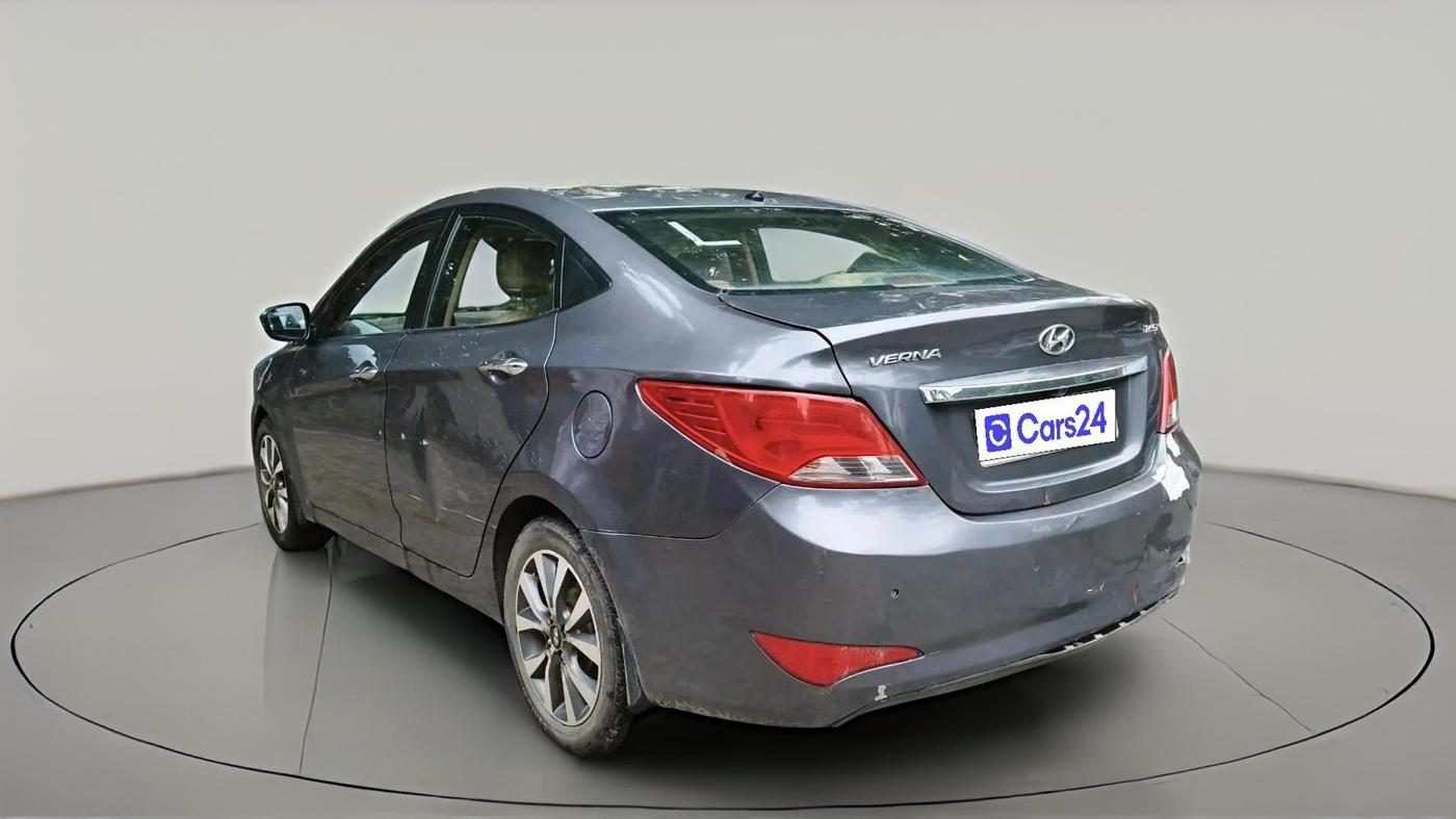 2015 Hyundai Verna FLUIDIC 1.6 VTVT SX, Petrol, Manual, 60,024 km, exterior