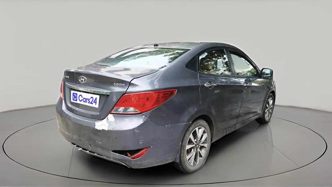 2015 Hyundai Verna FLUIDIC 1.6 VTVT SX, Petrol, Manual, 60,024 km, exterior