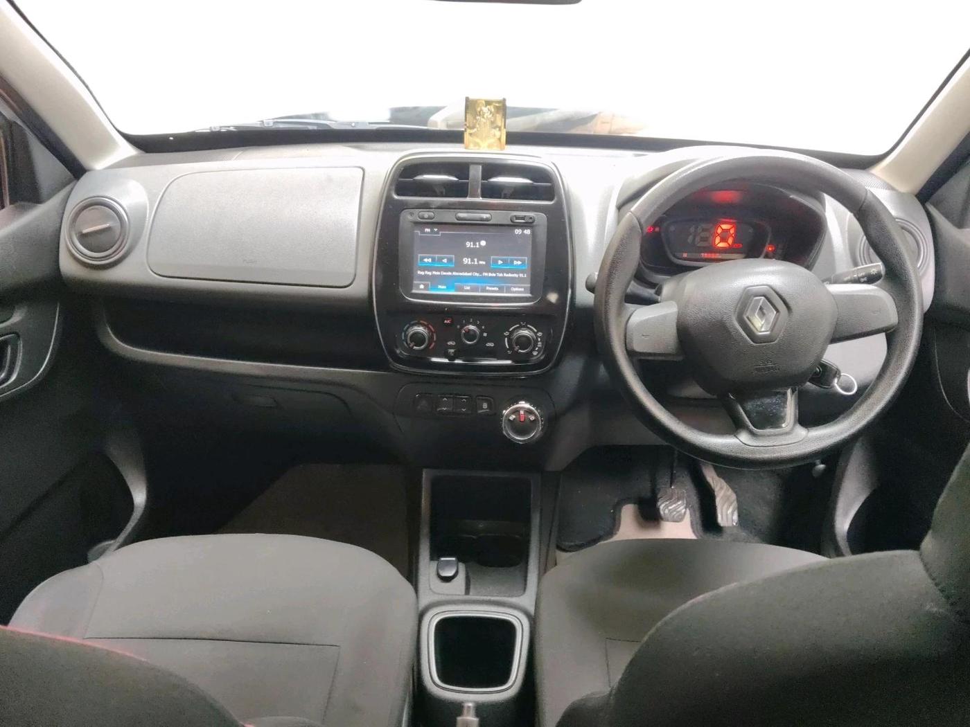 2018 Renault Kwid RXT 1.0 AMT (O), Petrol, Automatic, 79,860 km, interior