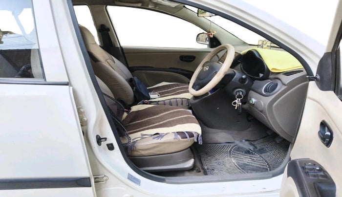 2014 Hyundai i10 MAGNA 1.1, CNG, Manual, 82,310 km, interior