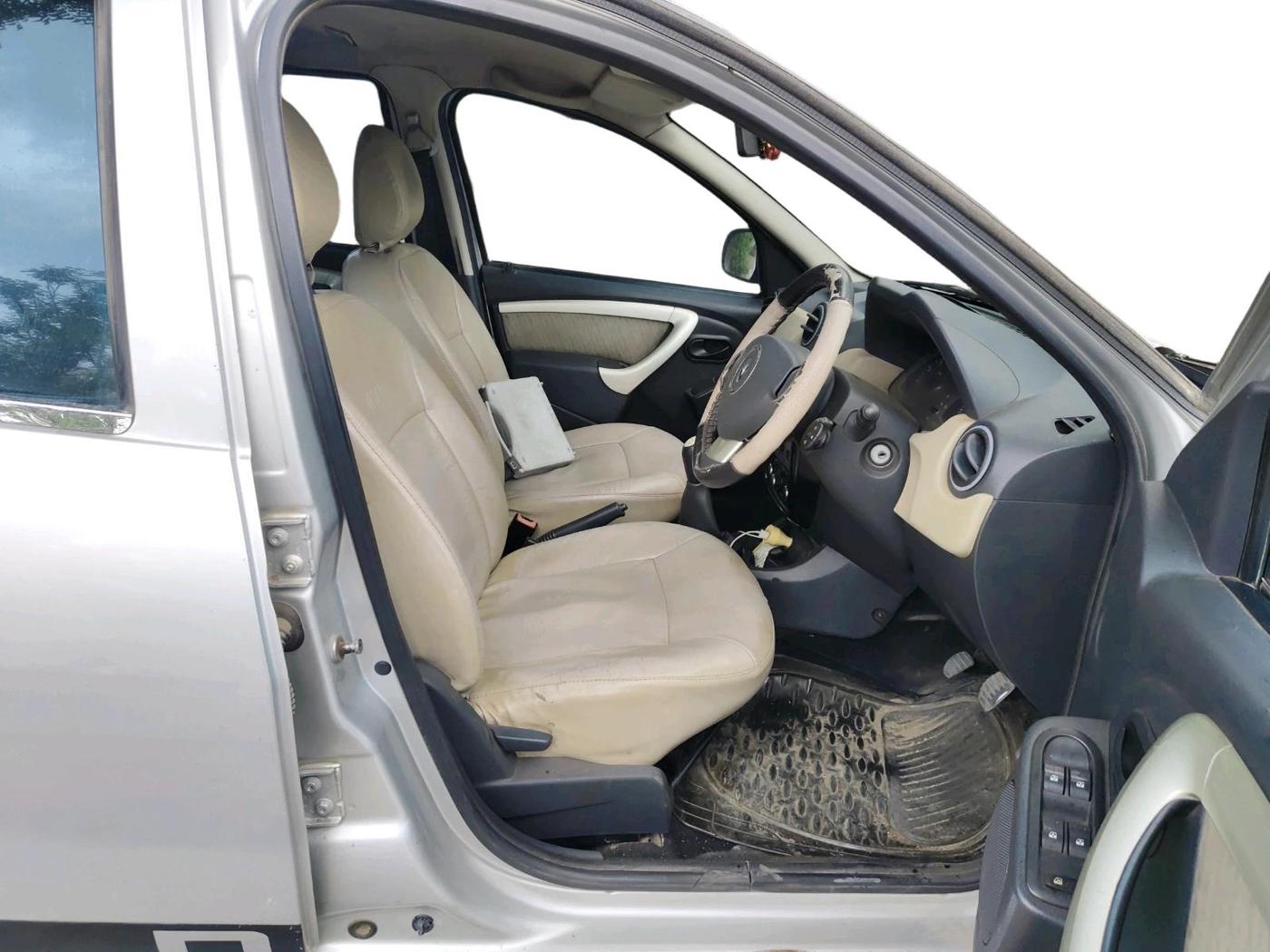 2013 Renault Duster 85 PS RXL DIESEL, Diesel, Manual, 1,47,360 km, interior
