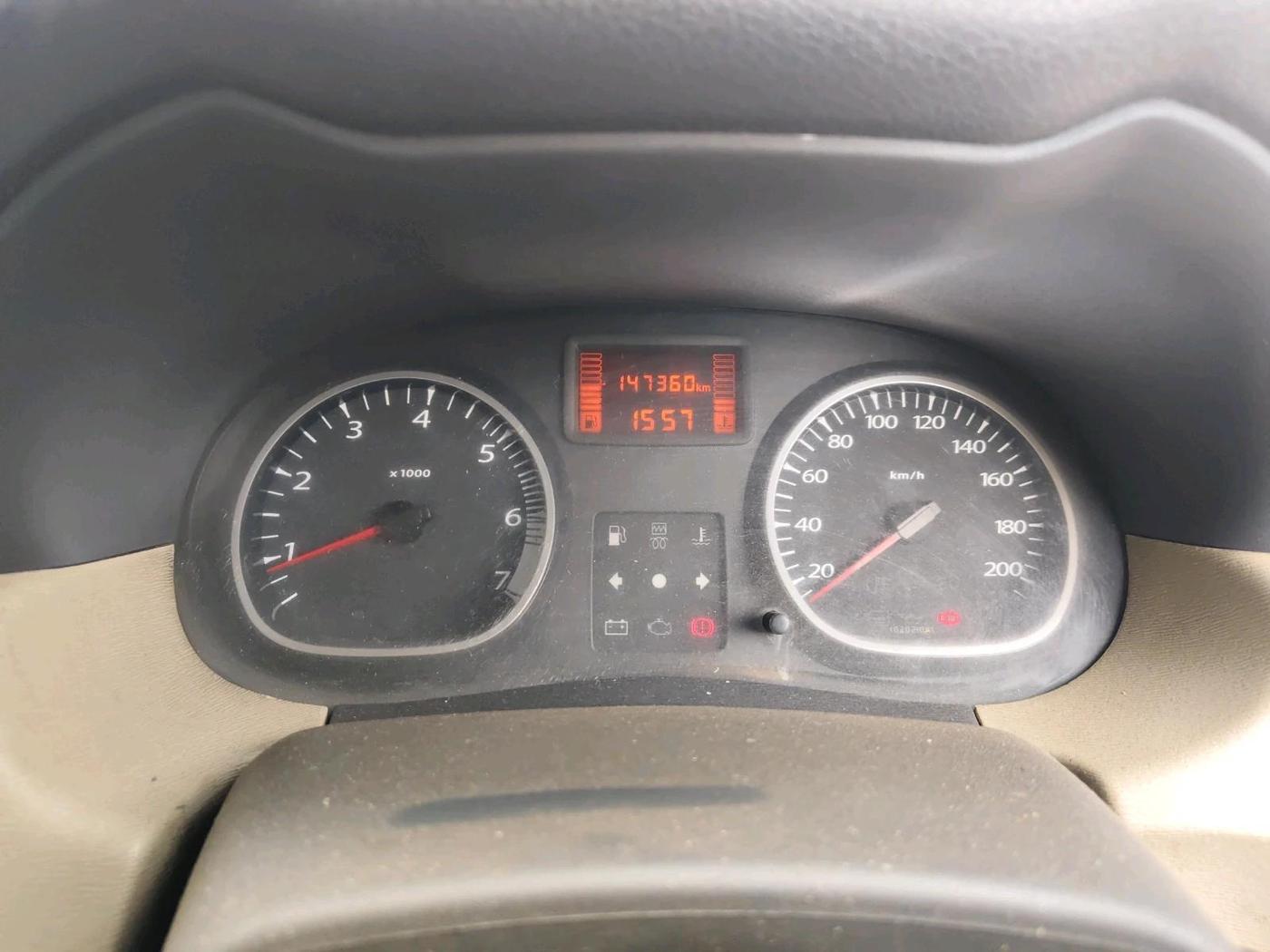 2013 Renault Duster 85 PS RXL DIESEL, Diesel, Manual, 1,47,360 km, interior
