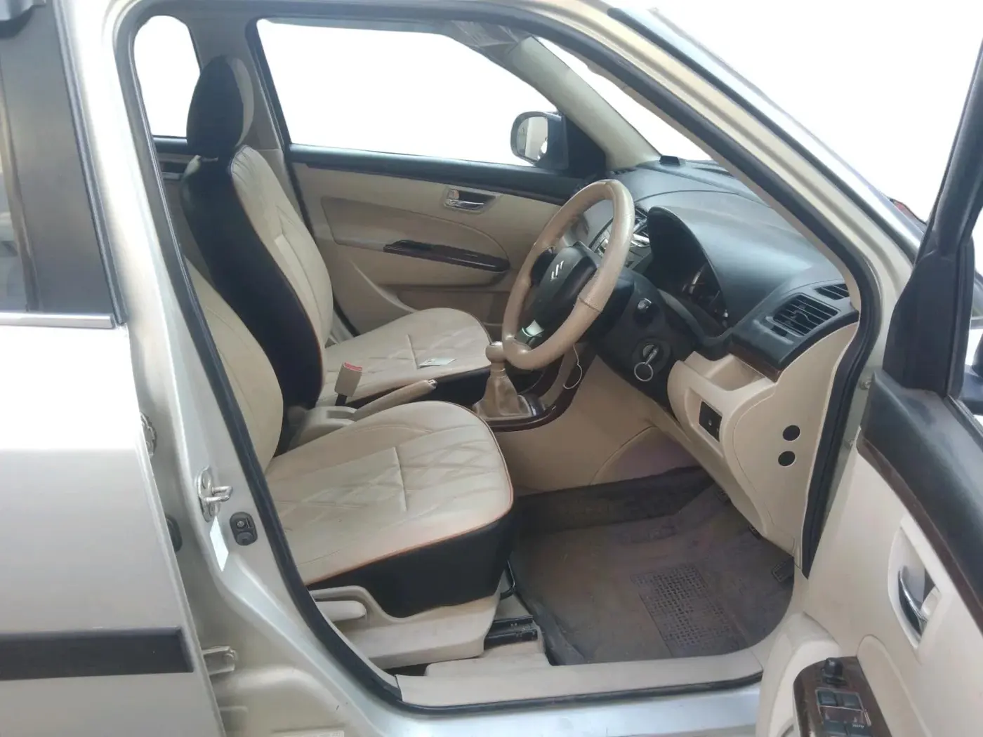 2016 Maruti Swift Dzire VDI, Diesel, Manual, 1,23,000 km, interior