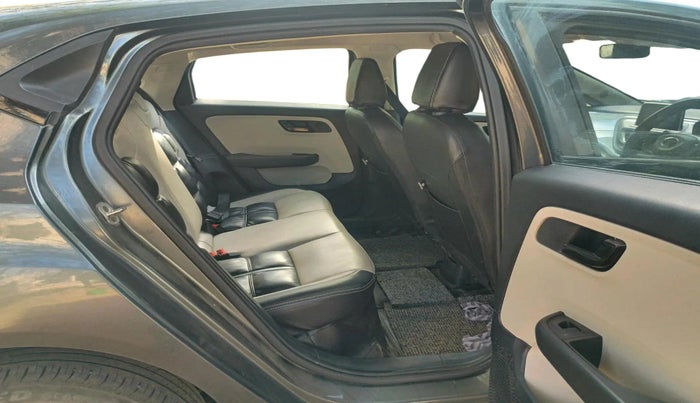 2024 Tata ALTROZ XM PLUS PETROL, Petrol, Manual, 14,558 km, interior