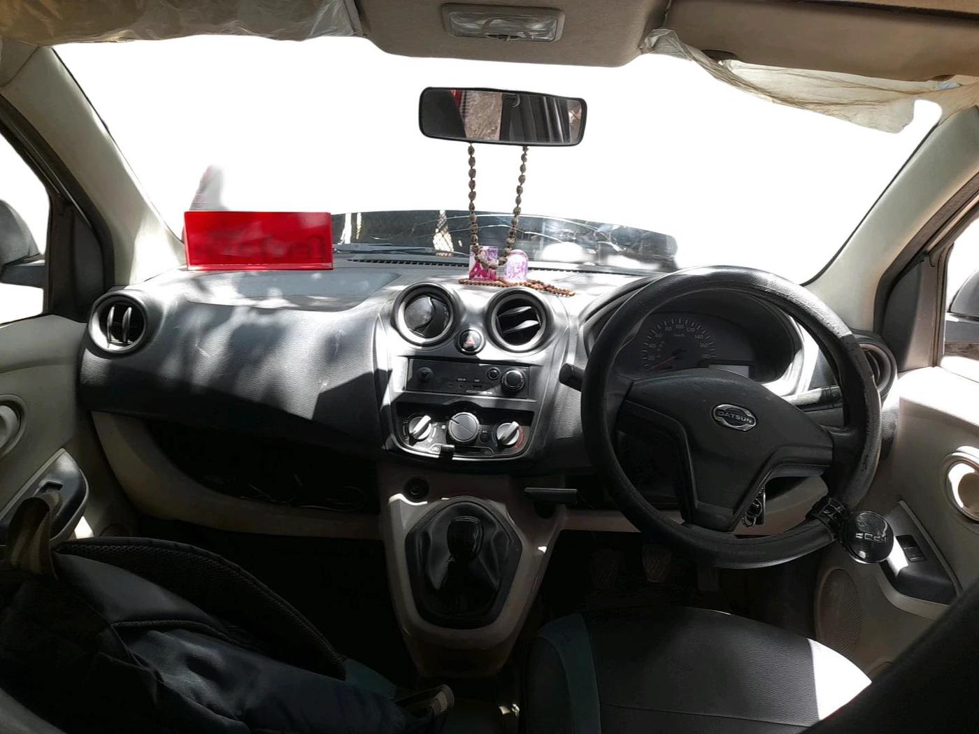 2017 Datsun Go T, CNG, Manual, 1,09,477 km, interior