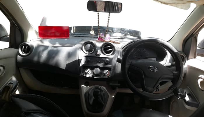 2017 Datsun Go T, CNG, Manual, 1,09,477 km, interior