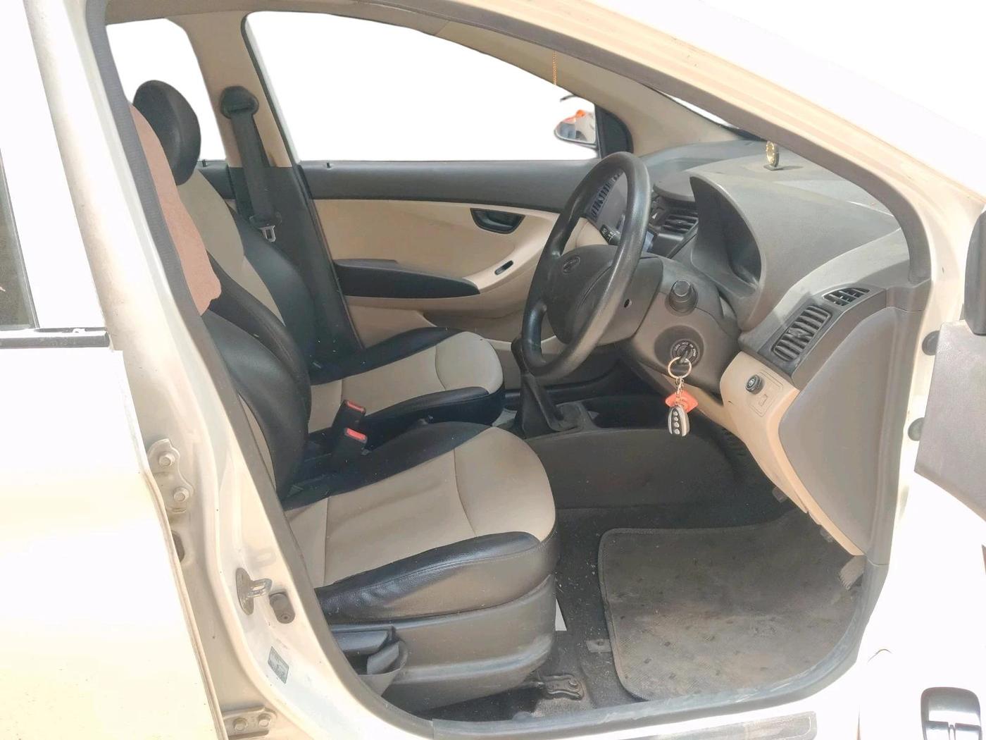 2016 Hyundai Eon ERA +, Petrol, Manual, 65,287 km, interior