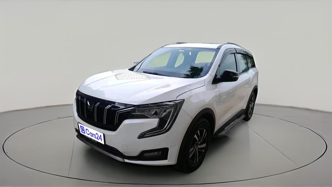 2024 Mahindra XUV700 AX 5 D MT 7 STR, Diesel, Manual, 34,637 km, exterior