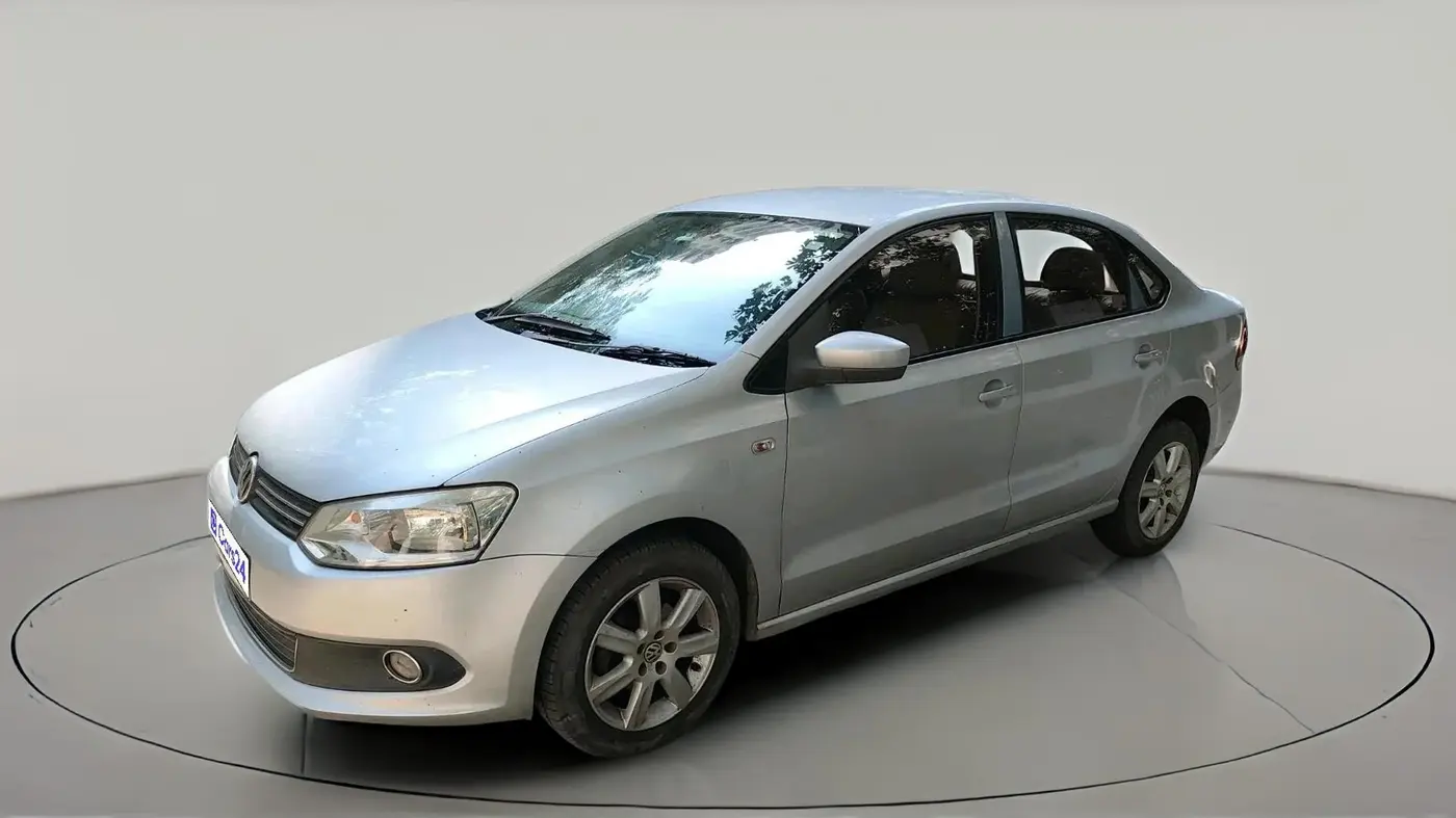 2011 Volkswagen Vento HIGHLINE 1.6 MPI, Petrol, Manual, 1,29,682 km, exterior