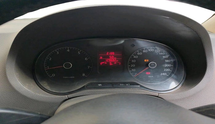 2011 Volkswagen Vento HIGHLINE 1.6 MPI, Petrol, Manual, 1,29,682 km, interior