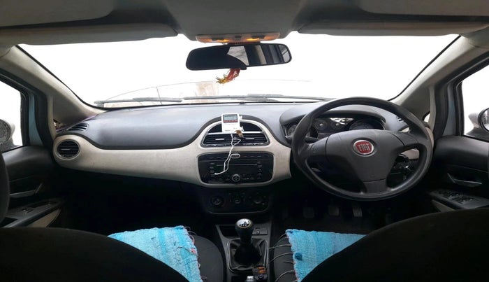 2015 Fiat Punto EVO DYNAMIC 1.2, Petrol, Manual, 66,932 km, interior