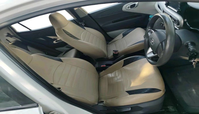 2022 Hyundai GRAND I10 NIOS SPORTZ 1.2 KAPPA VTVT CNG, CNG, Manual, 79,735 km, interior