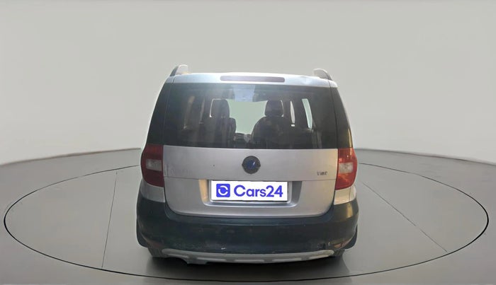 2011 Skoda Yeti AMBITION 2.0 TDI CR 4X2, Diesel, Manual, 1,00,000 km, exterior