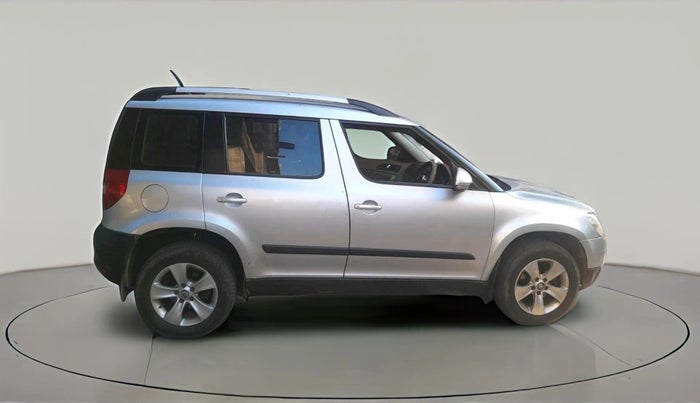 2011 Skoda Yeti AMBITION 2.0 TDI CR 4X2, Diesel, Manual, 1,00,000 km, exterior
