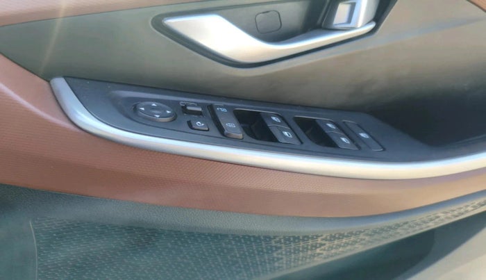 2022 Hyundai ALCAZAR PRESTIGE(O) EXE 1.5 AT 7STR, Diesel, Automatic, 47,800 km, interior