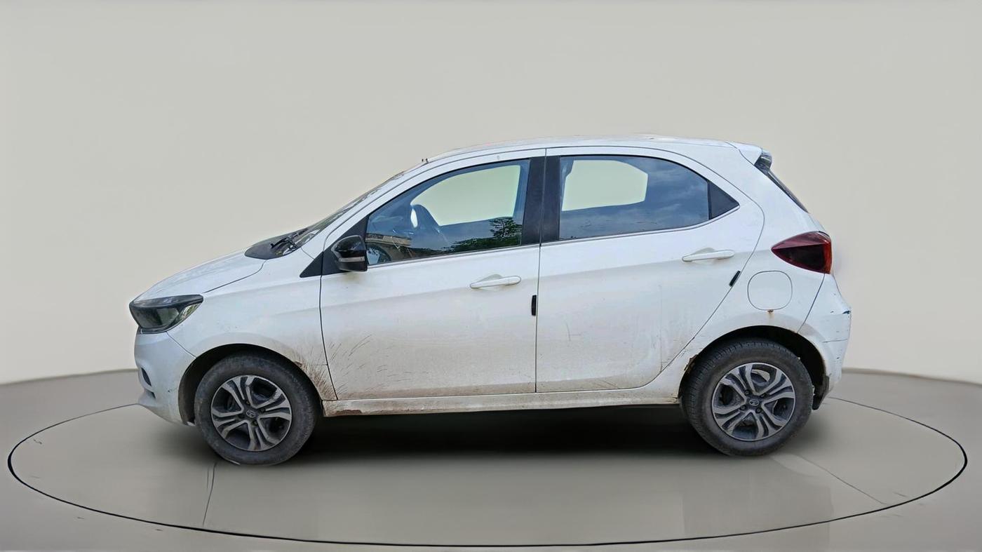 2023 Tata Tiago XT CNG, CNG, Manual, 84,615 km, exterior