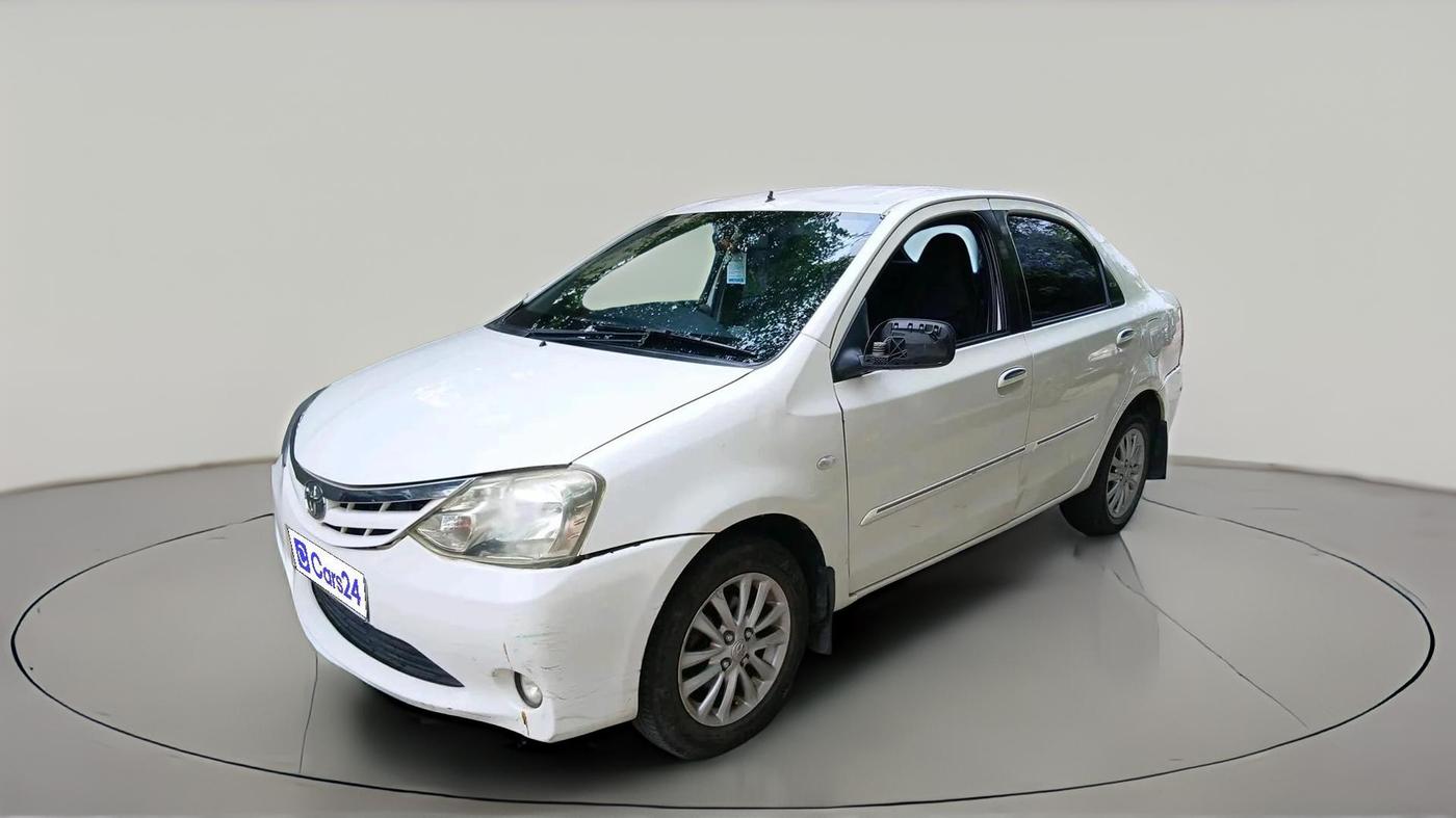 2011 Toyota Etios V, Petrol, Manual, 1,32,533 km, exterior