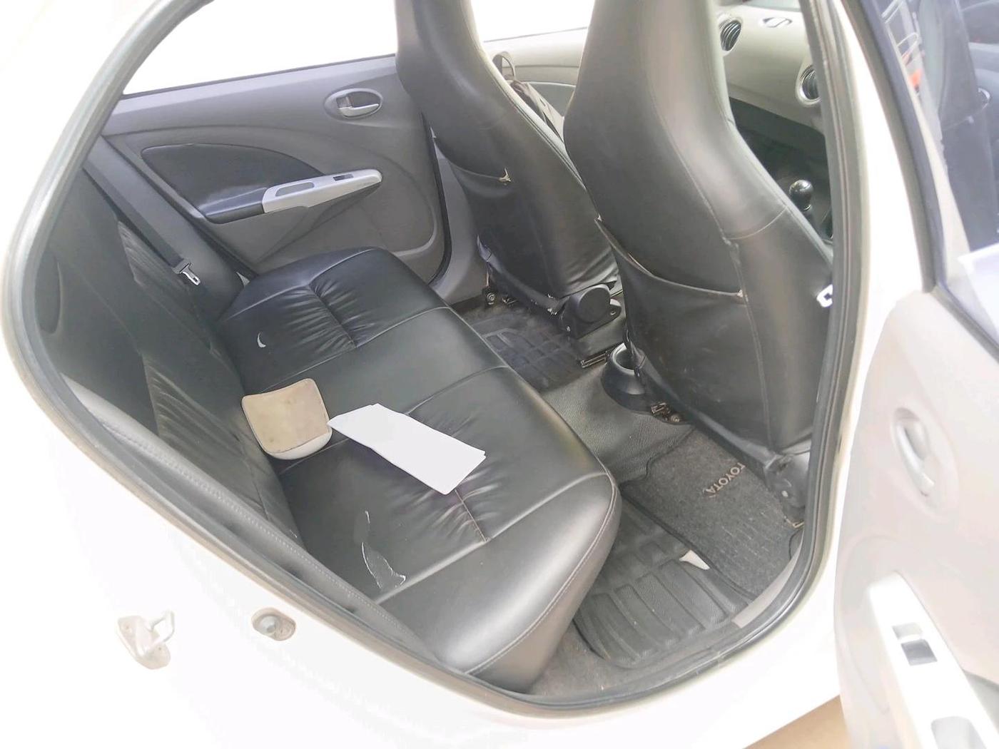 2011 Toyota Etios V, Petrol, Manual, 1,32,533 km, interior