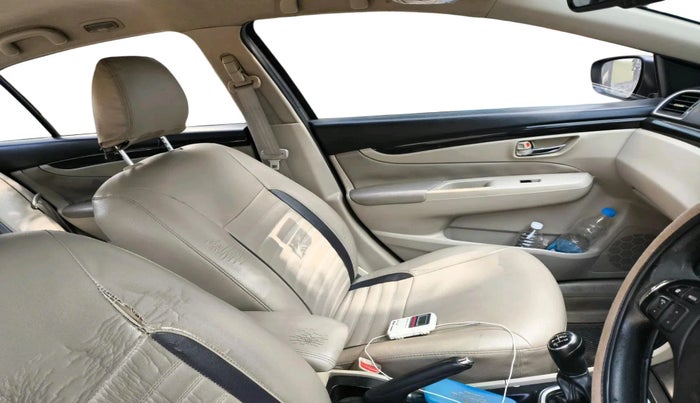 2016 Maruti Ciaz ZXI, Petrol, Manual, 2,03,031 km, interior