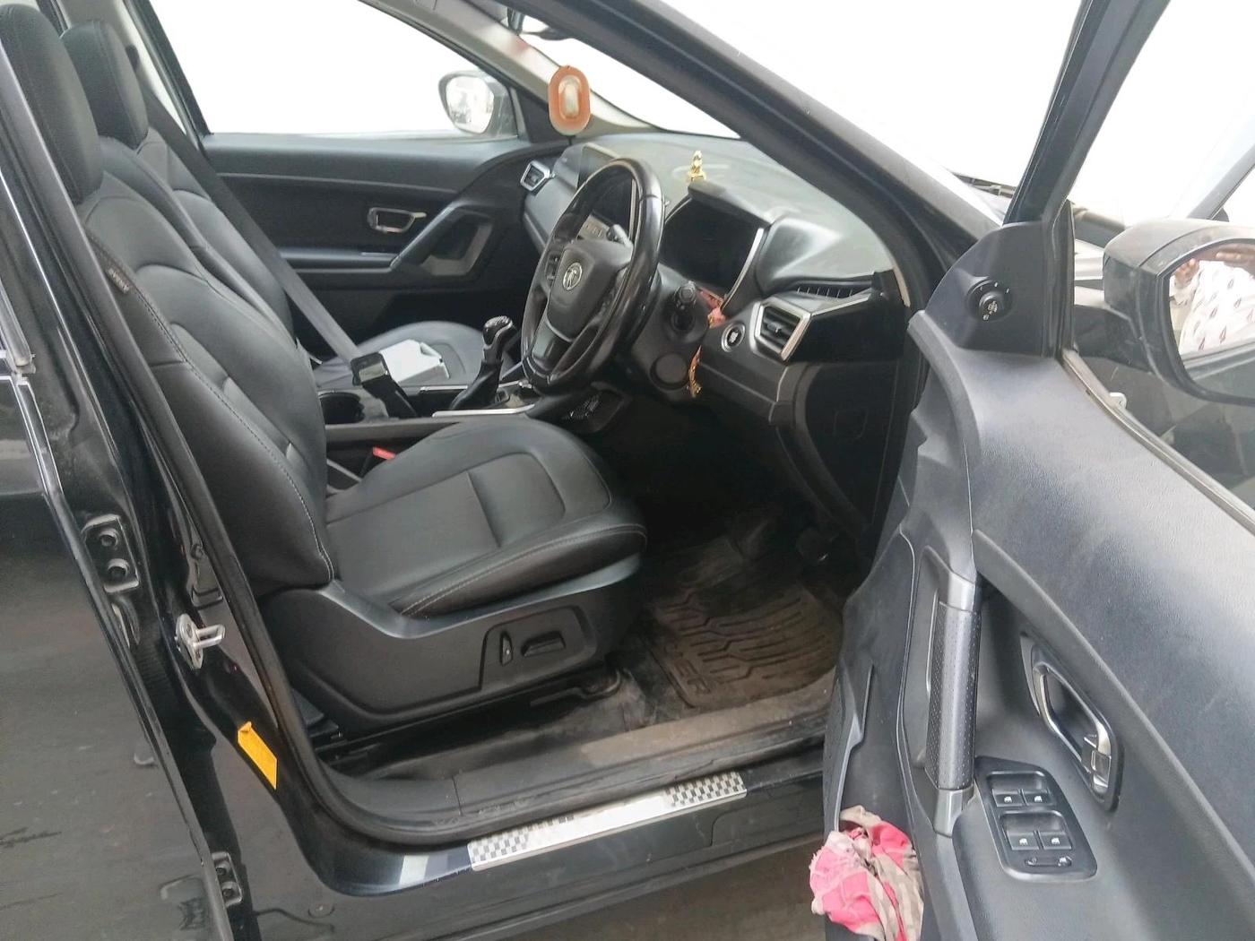 2020 Tata Harrier XZA PLUS 2.0L, Diesel, Automatic, 1,21,401 km, interior