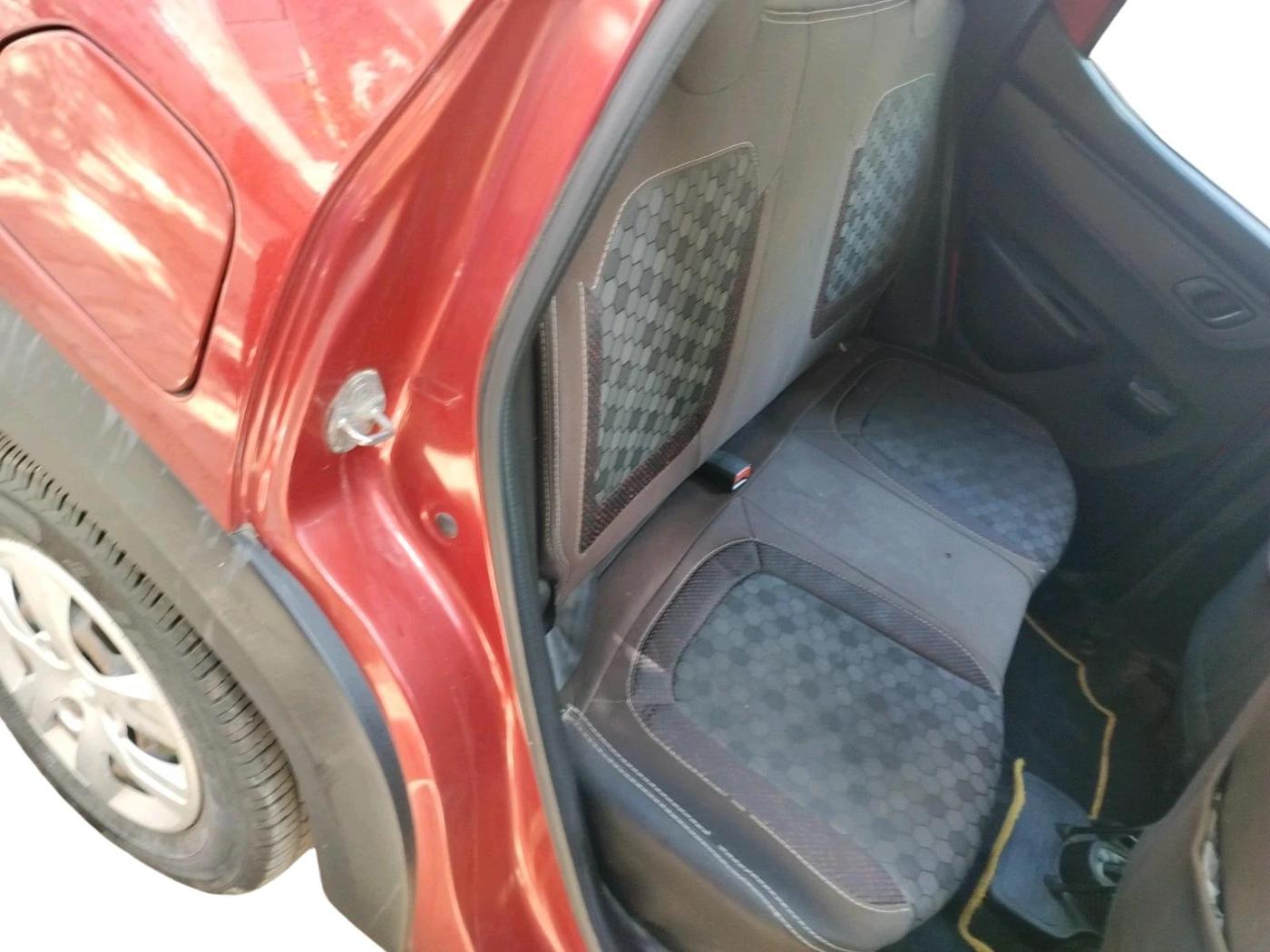 2017 Renault Kwid RXT 0.8, Petrol, Manual, 34,767 km, interior