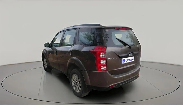 2017 Mahindra XUV500 W10, Diesel, Manual, 2,66,120 km, exterior