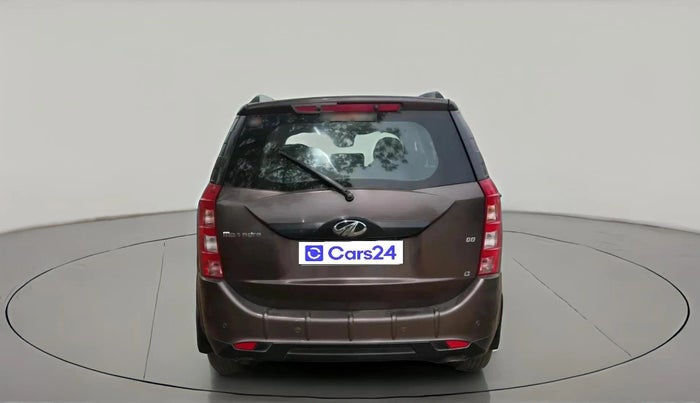 2017 Mahindra XUV500 W10, Diesel, Manual, 2,66,120 km, exterior