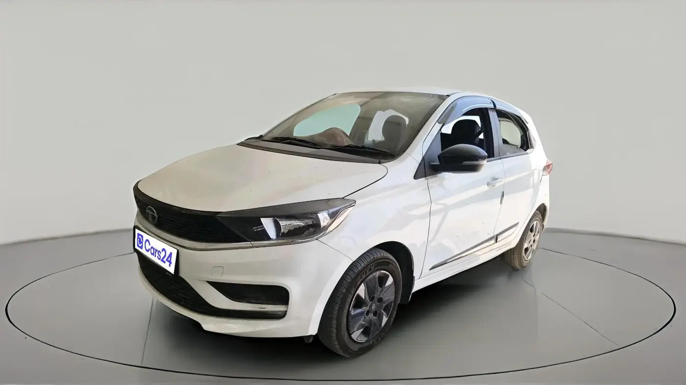 2025 Tata Tiago XTA PETROL, Petrol, Automatic, 3,454 km, exterior