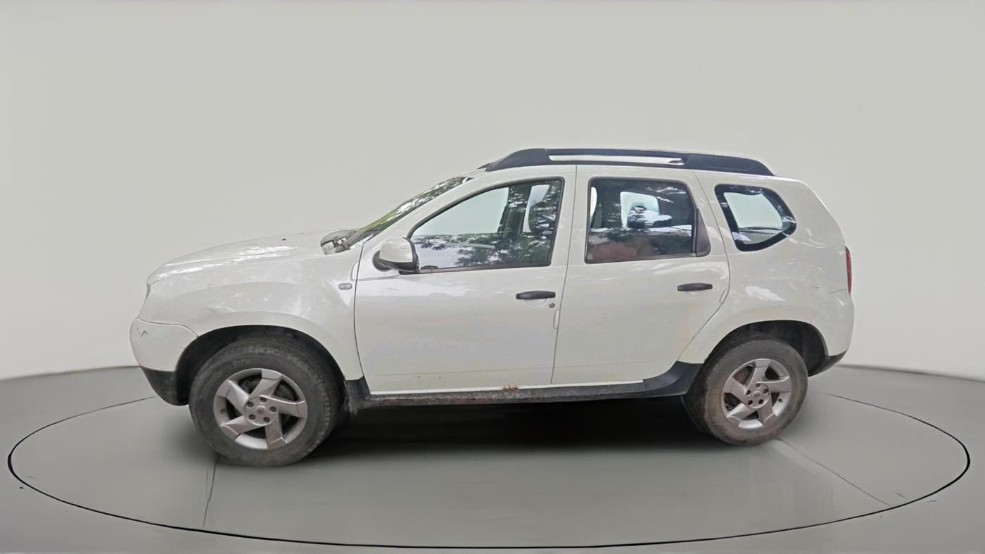 2013 Renault Duster 85 PS RXL DIESEL, Diesel, Manual, 1,29,870 km, exterior