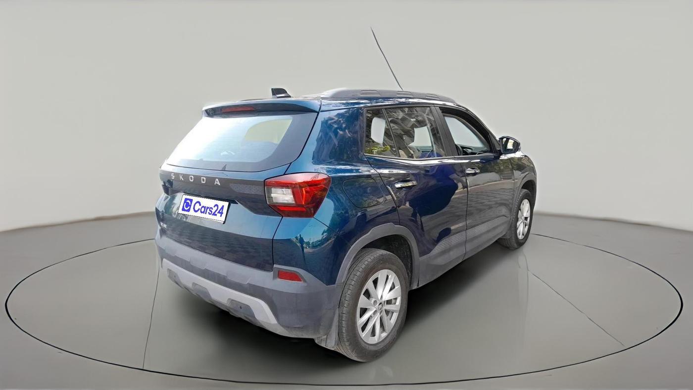 2025 Skoda Kylaq Signature Plus AT, Petrol, Automatic, 16,018 km, exterior