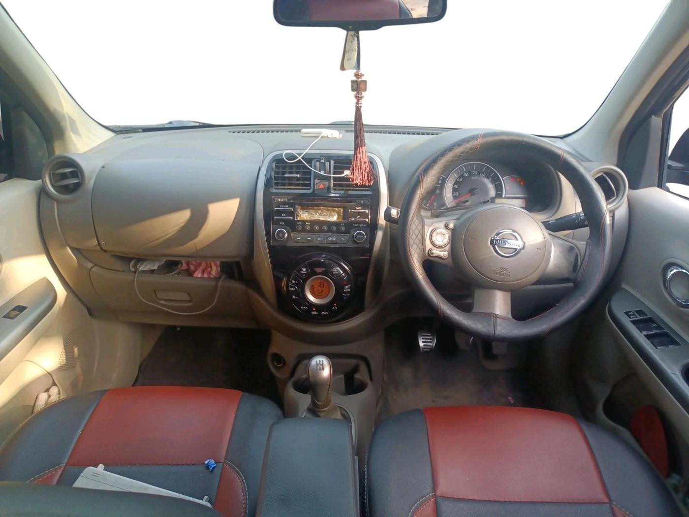2013 Nissan Micra XV PREMIUM DIESEL, Diesel, Manual, 85,976 km, interior