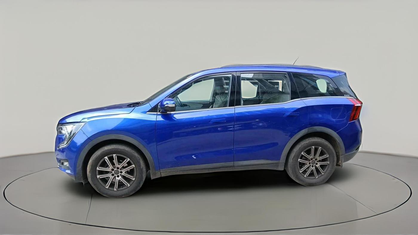 2022 Mahindra XUV700 AX 7 LUXURY P AT 7 STR, Petrol, Automatic, 37,437 km, exterior