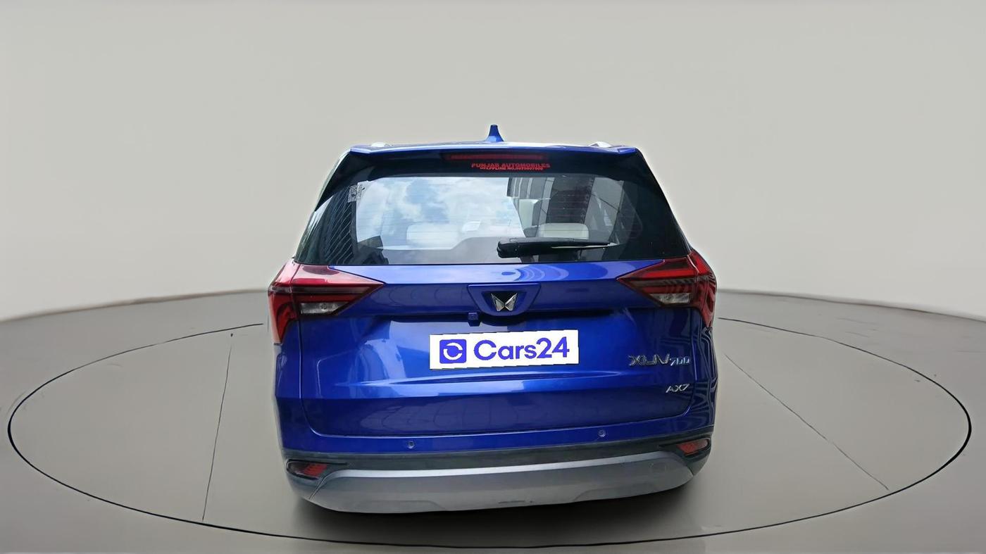 2022 Mahindra XUV700 AX 7 LUXURY P AT 7 STR, Petrol, Automatic, 37,437 km, exterior